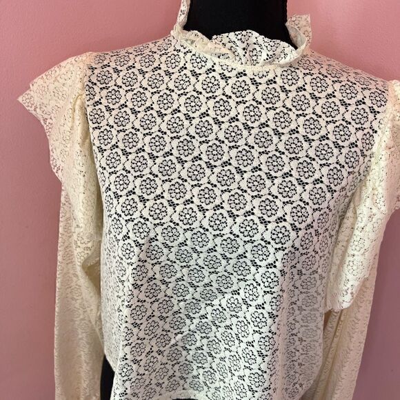 Zara Boho Lace Top with Ruffle Details Size M Great Condition - Picture 2 of 4